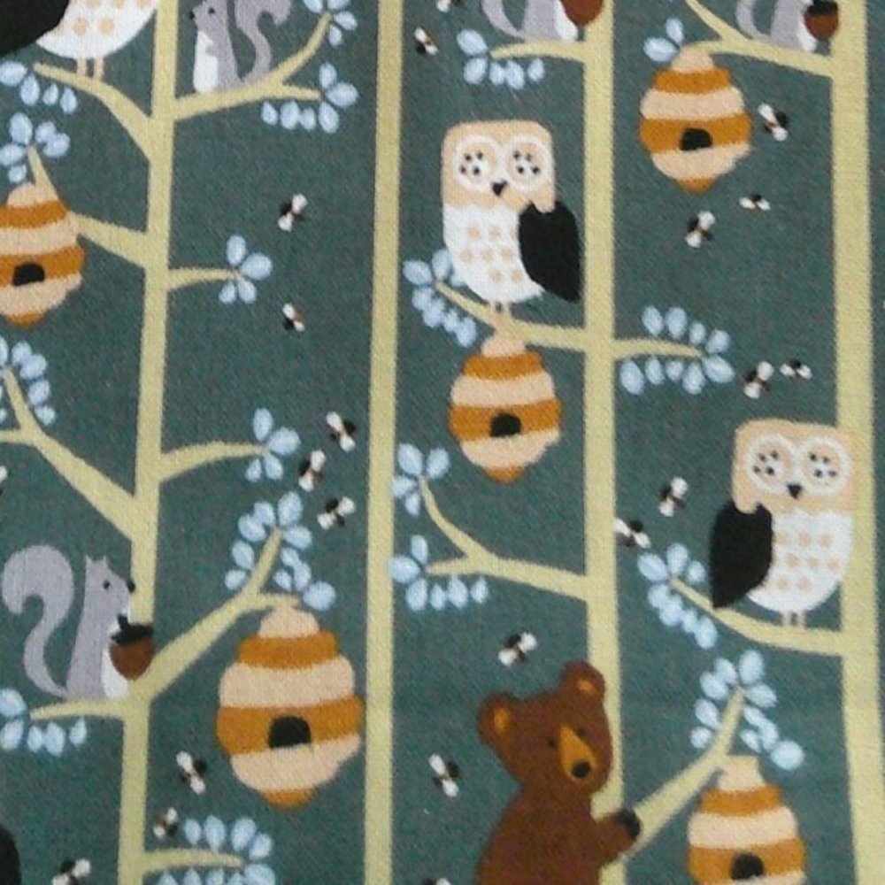 Animal Fabric * * Sewing * Quilting * Blankets * Crafts * F211 ax